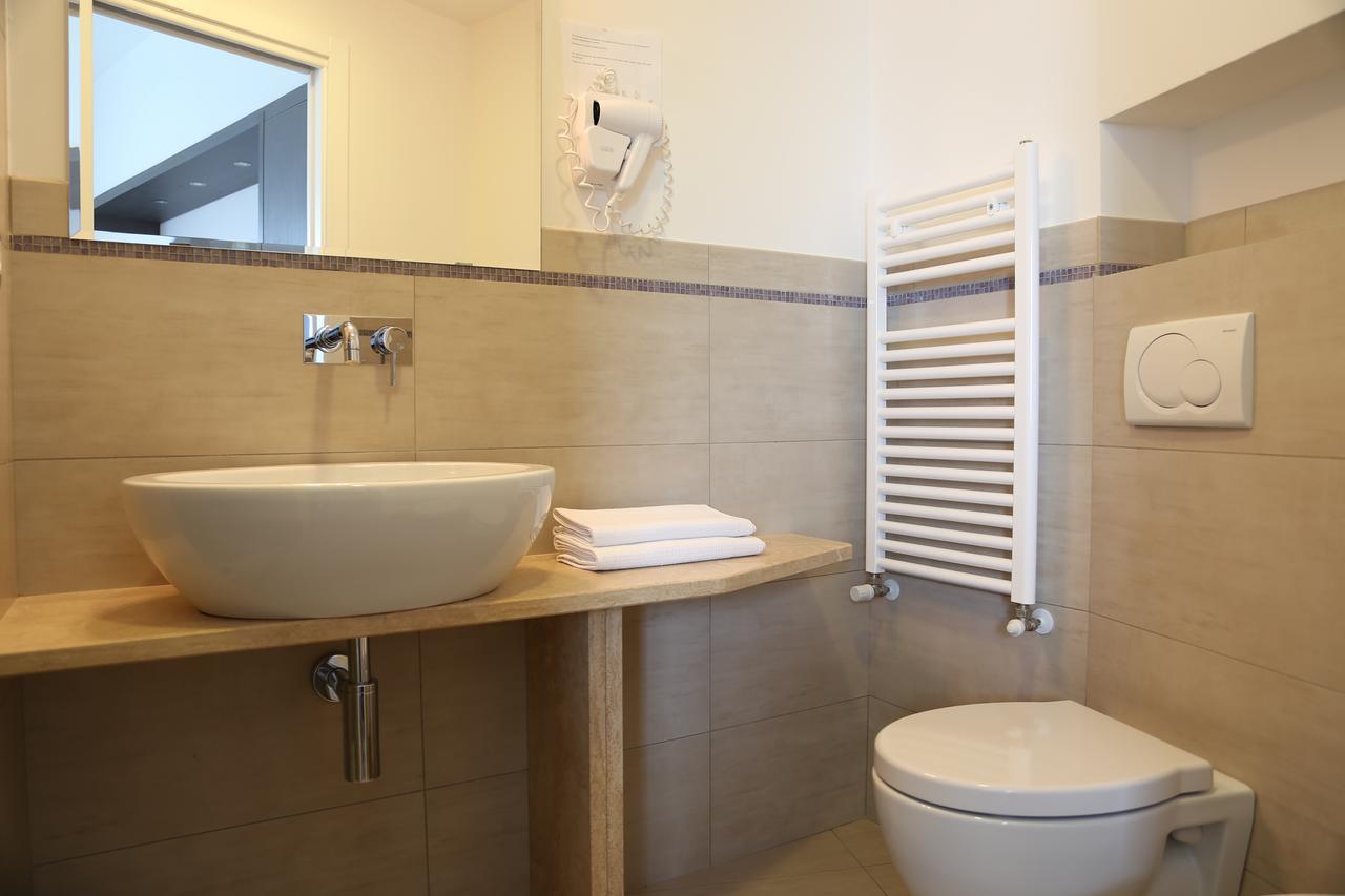 Hotel Beatrice Сіроло Екстер'єр фото